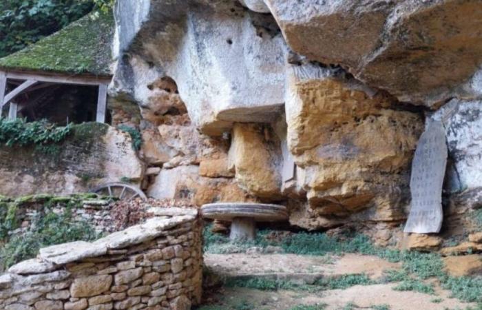 The State acquires two prehistoric treasures in Dordogne