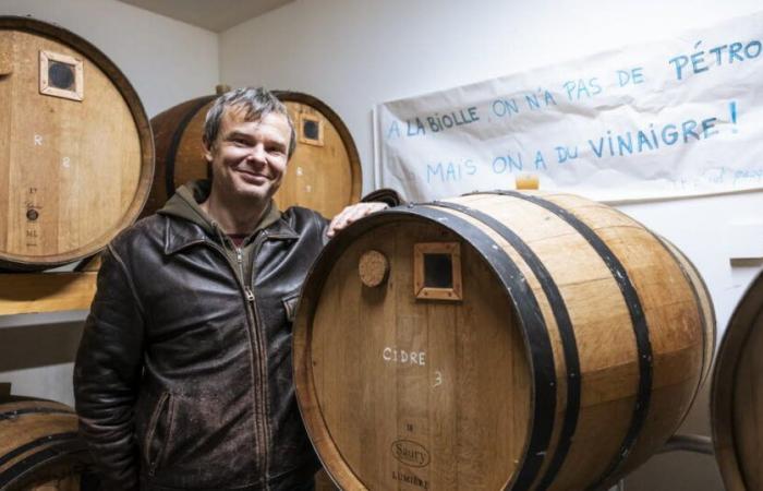 In pictures. It is one of the rare artisanal vinegar makers in France and uses… wines from Savoie