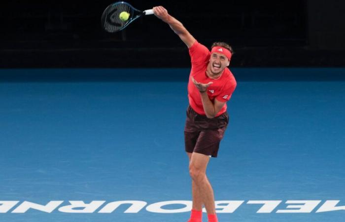 Tennis – Australian Open 2025: Zverev dismisses Martinez Portero