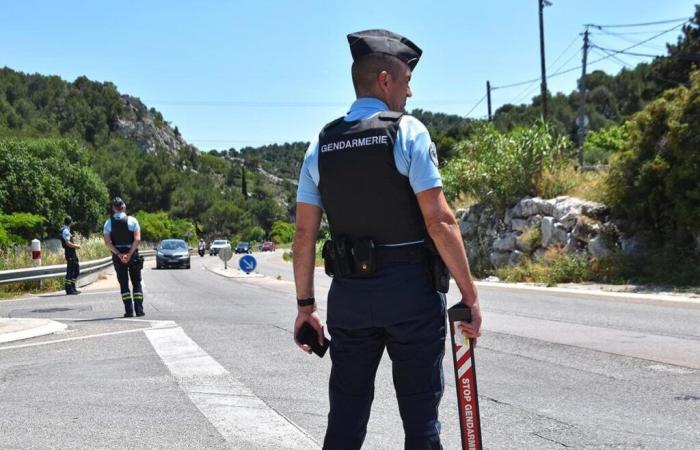 The Épervier plan with 70 gendarmes and a helicopter deployed after an attempted robbery