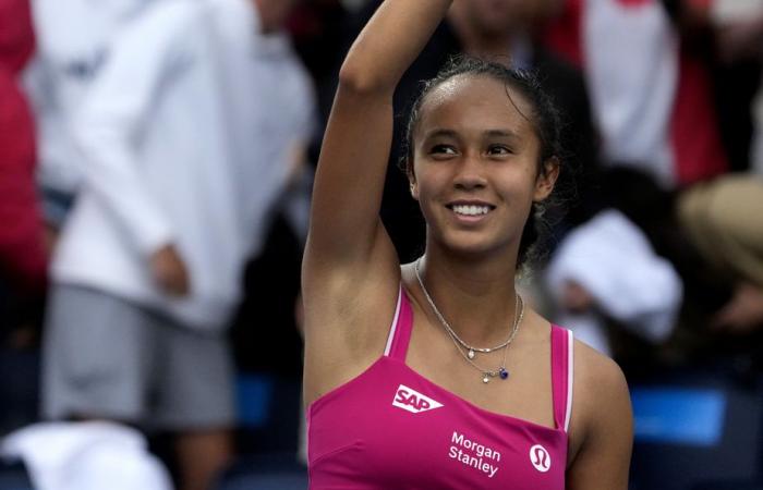 Australian Open | Leylah Fernandez advances to third round