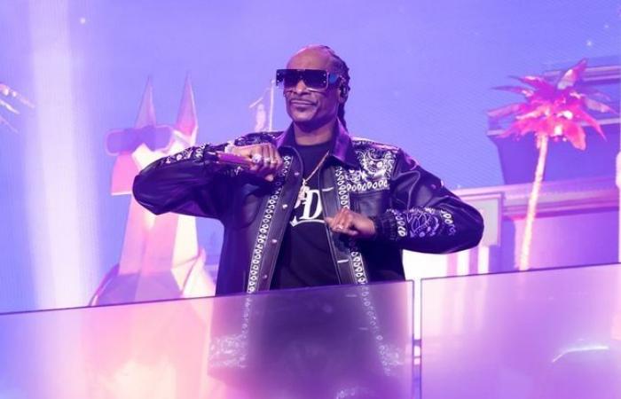 Snoop Dogg helps victims and thanks firefighters fighting Los Angeles fires