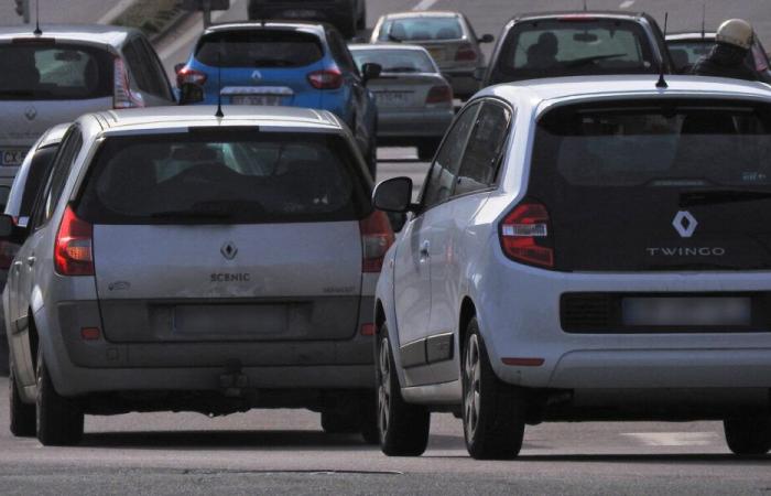 traffic jams on the A4 after a pile-up between heavy goods vehicles and cars