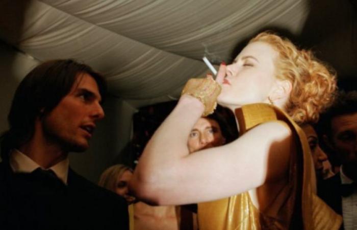 Why is the viral photo of Nicole Kidman smoking a cigarette with Tom Cruise being shared at high speed on TikTok?