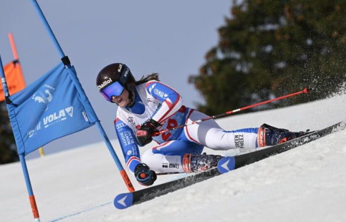 Emy Charbonnier wins gold in the alpine combined!