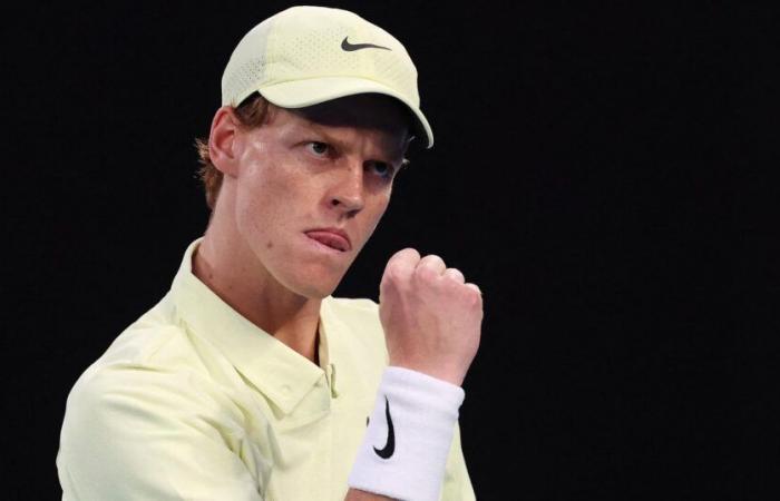 Australian Open 2025 – 2nd round: Jannik Sinner loses a set but not his face