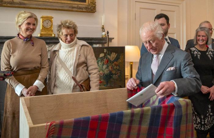 King Charles III places personal items in time capsule sealed for 100 years