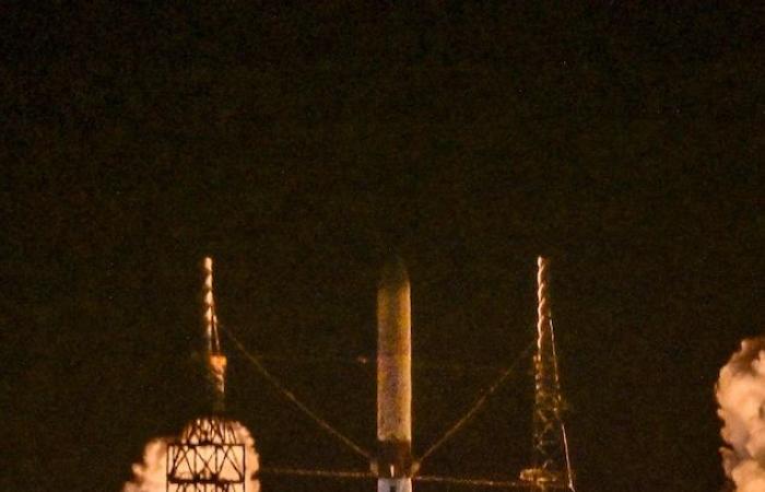 Jeff Bezos’ rocket successfully completes first test flight