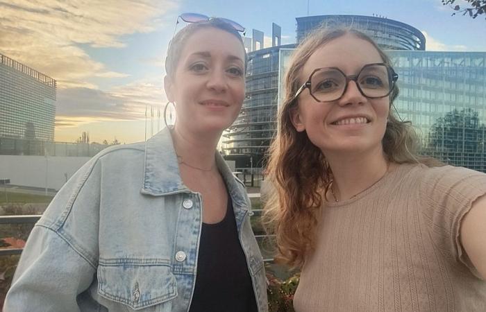 Two sisters take part in a sports raid in the desert, in support of children sleeping on the streets