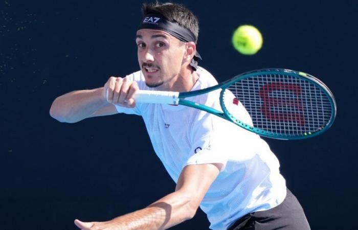 Australian Open: Sonego dominates Fonseca