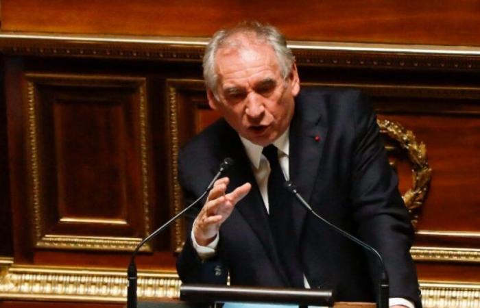 Faced with the threat of censorship, François Bayrou makes concessions to the Socialist Party: News