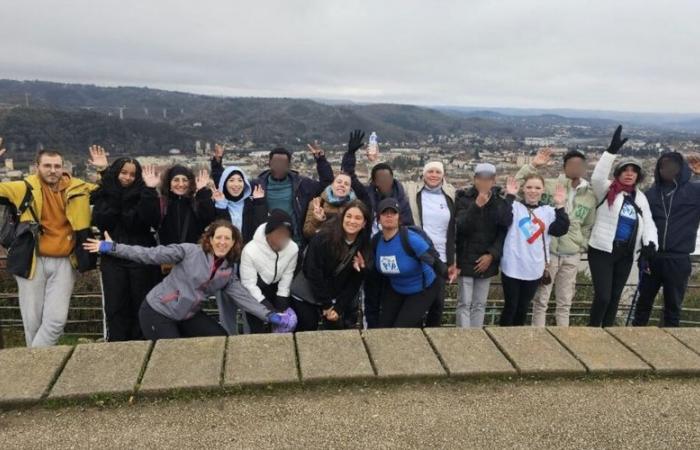 A civic hike on Mont St-Cyr with the Lot wards