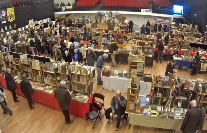 Lovers of books and old paper meet in Melun