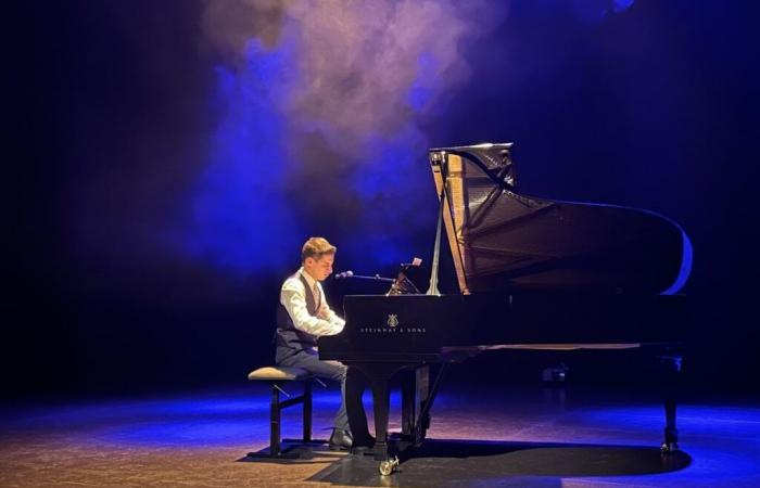 Noam Hanot, 17, a piano prodigy and Schubert fan, performing at Nouveau relax