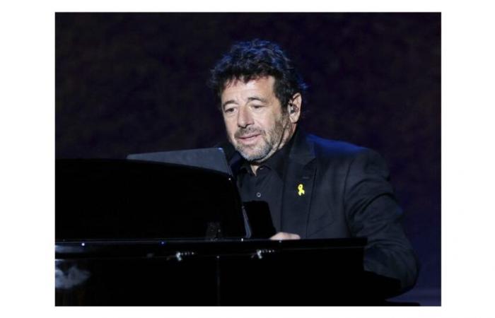 Patrick Bruel keeps smiling despite his house going up in smoke, the singer well surrounded