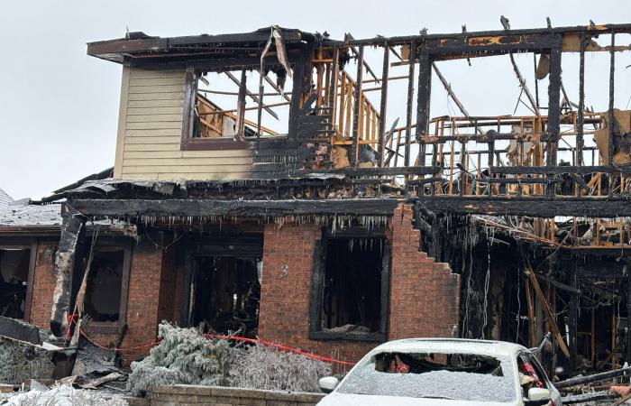 The Journal Saint-François | House razed by flames on Victor-Léger