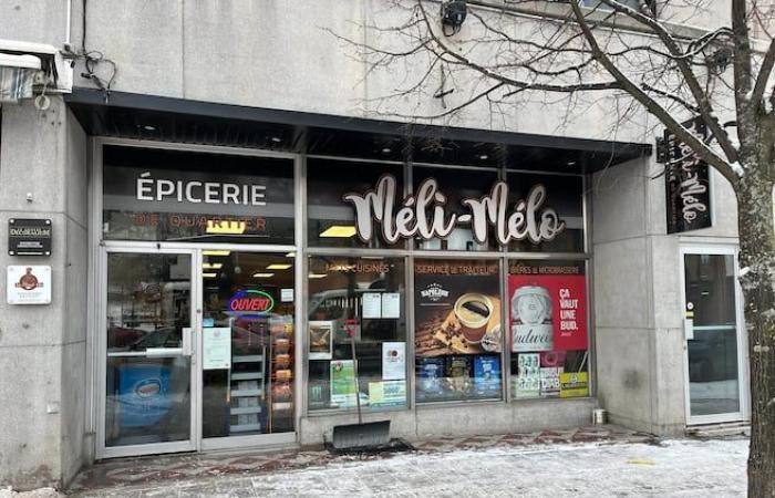 A Shawinigan grocery store robbed of more than $20,000