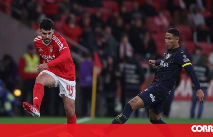 Benfica 2-0 Famalicão | Teams return to the field for the second half – Football