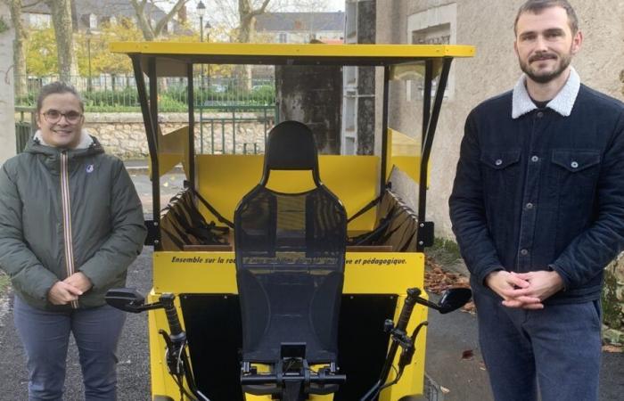 a cycle bus to get to school without polluting