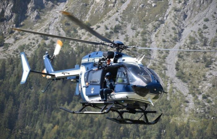 eight skiers rescued by helicopter between France and Italy