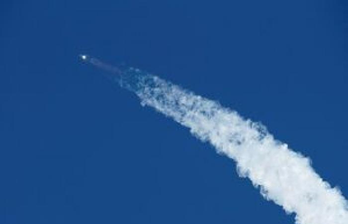 SpaceX Starship rocket explodes during test flight