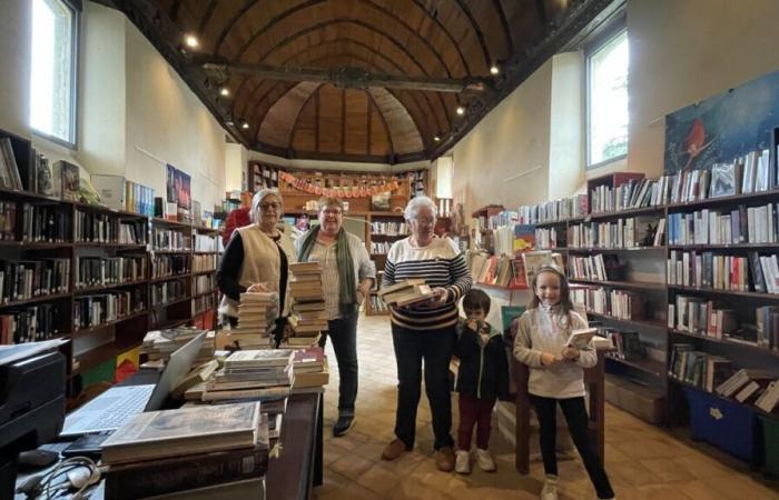 In this funny library, the children’s books are in the “crypt” of a chapel