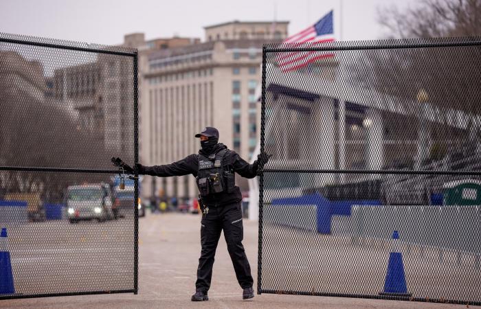 Trump’s inauguration moving indoors due to weather: Sources