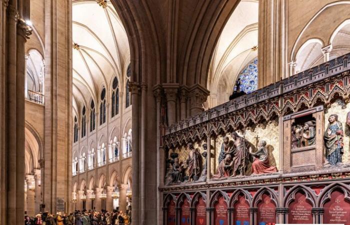 Is Notre-Dame de Paris easily accessible without a ticket? Is there still a queue?