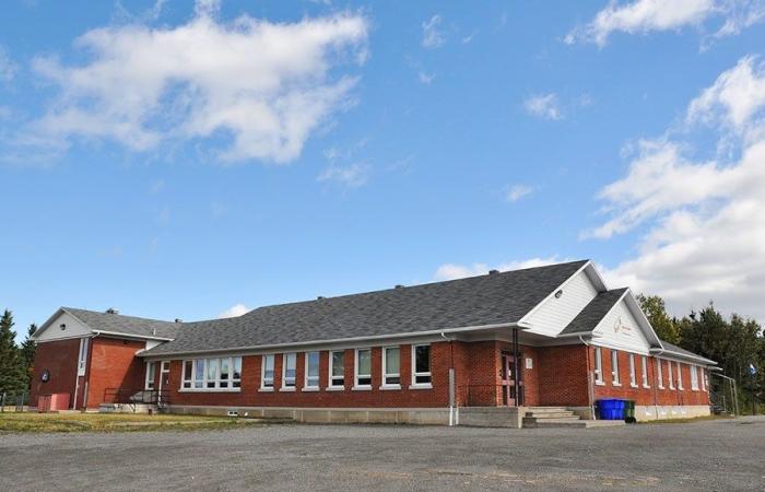 The Riou school in Saint-François-Xavier-de-Viger under surveillance