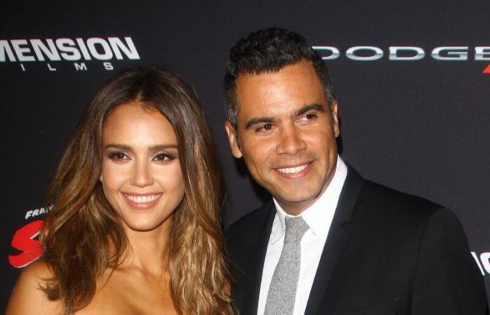 Jessica Alba announces divorce from Cash Warren after 17 years of marriage