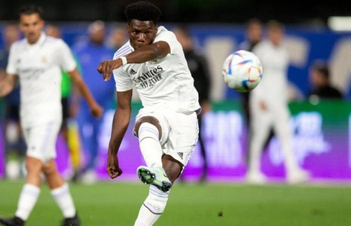 Aurélien Tchouameni responds to the Bernabéu whistles