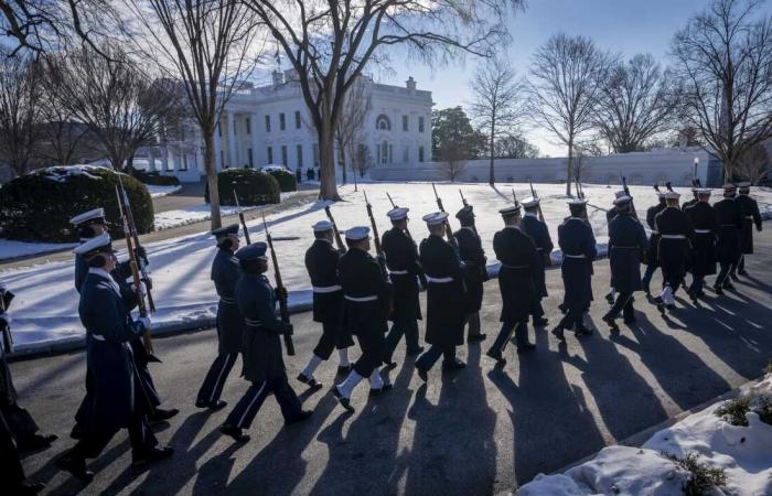 A polar vortex is descending on the U.S. What does that mean? : NPR