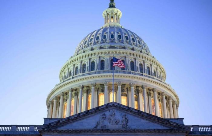 Polar cold in Washington forces Trump to take oath inside Capitol