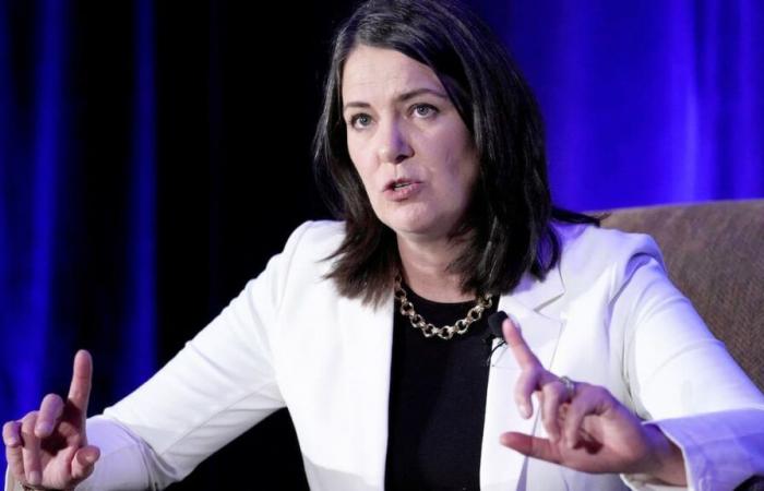 Danielle Smith turns her back on Canada’s national interest