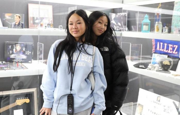 Photo: Jade and Joy Hallyday are the daughters of Johnny and Laeticia Hallyday Exclusive – L.Hallyday’s daughters, Joy and Jade – L.Hallyday and his loved ones visit the Johnny Hallyday exhibition at Brussels Expo. © Dominique Jacovides / Bestimage – Purepeople