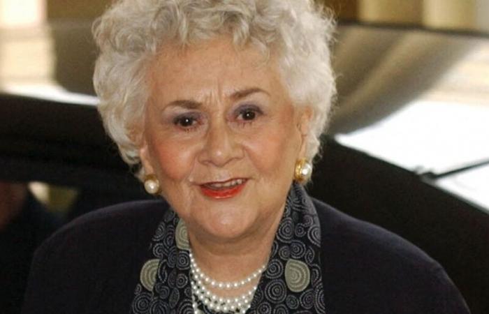 Death of Joan Plowright: 101 Dalmatians actress dies at age 95