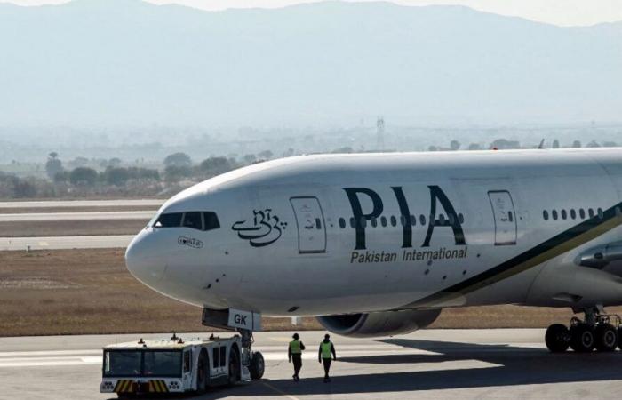 Pakistani airline PIA apologizes after ad showing plane heading into Eiffel Tower