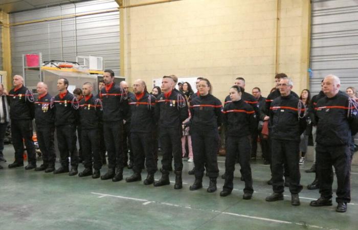 Medals, diplomas and letters of congratulations for these firefighters from Eure