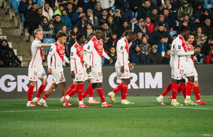 The reactions of Takumi Minamino and Breel Embolo after Montpellier