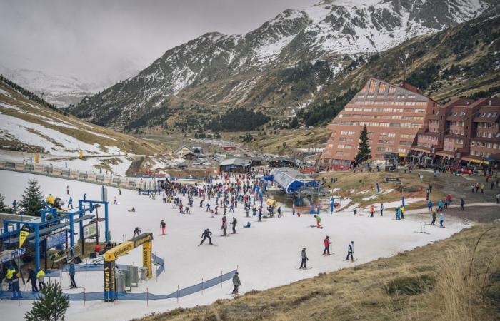 VIDEO. Impressive chairlift accident in the Spanish Pyrenees, thirty seriously injured