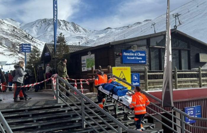 Ski accident in Spain: chair lift crashed, 17 people injured | News