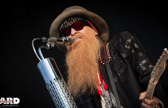 Billy F Gibbons “Livin' It Up Down In Texas”, a new song from the ZZ TOP frontman