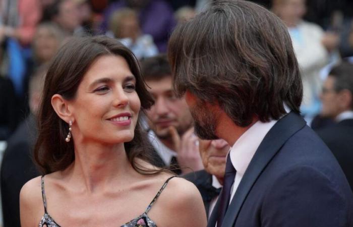 “I no longer believe in total and permanent fusion in a couple”: Rassam Casiraghi talks about his “painful” breakup with Charlotte Casiraghi: The slideshow – Purepeople