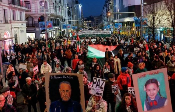 Ceasefire comes into effect in Gaza: thousands of Palestinians on their way home amid absolute desolation