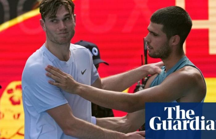 Jack Draper retires injured as Alcaraz marches into Australian Open last eight | Australian Open