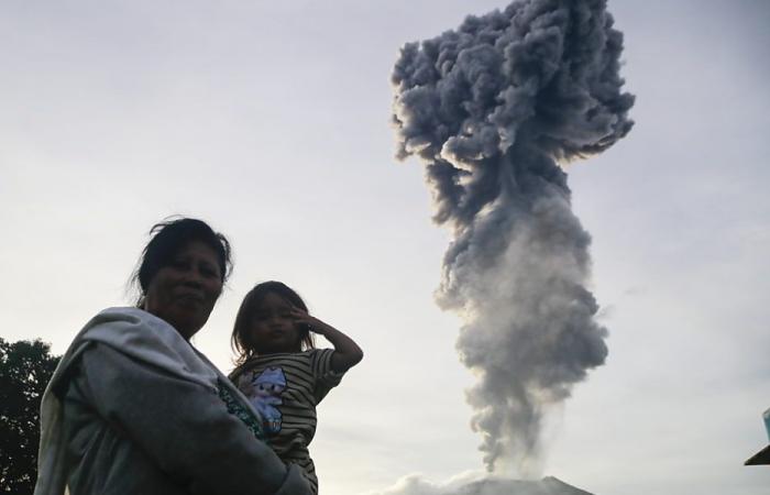 Indonesia: Mount Ibu erupted at least 1000 times this month – radiolac.ch