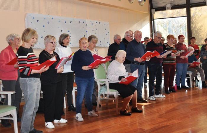 Around twenty choristers sing for the elderly