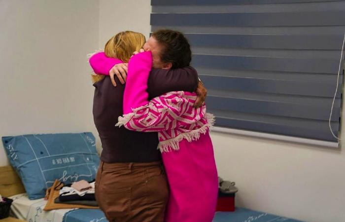 Moving images: the three freed hostages reunite with their mothers