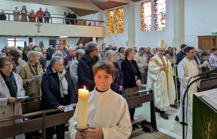 Batch. Large crowds in Biars-sur-Cère at the renovated Saint Joseph Ouvrier church