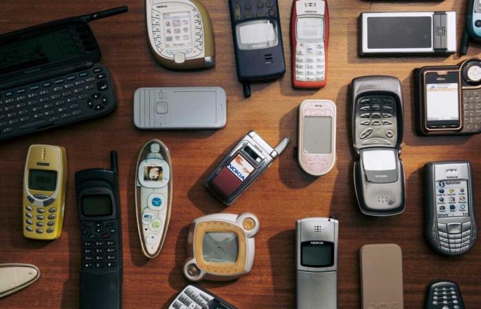 never-before-seen archives reveal the secrets of iconic phones